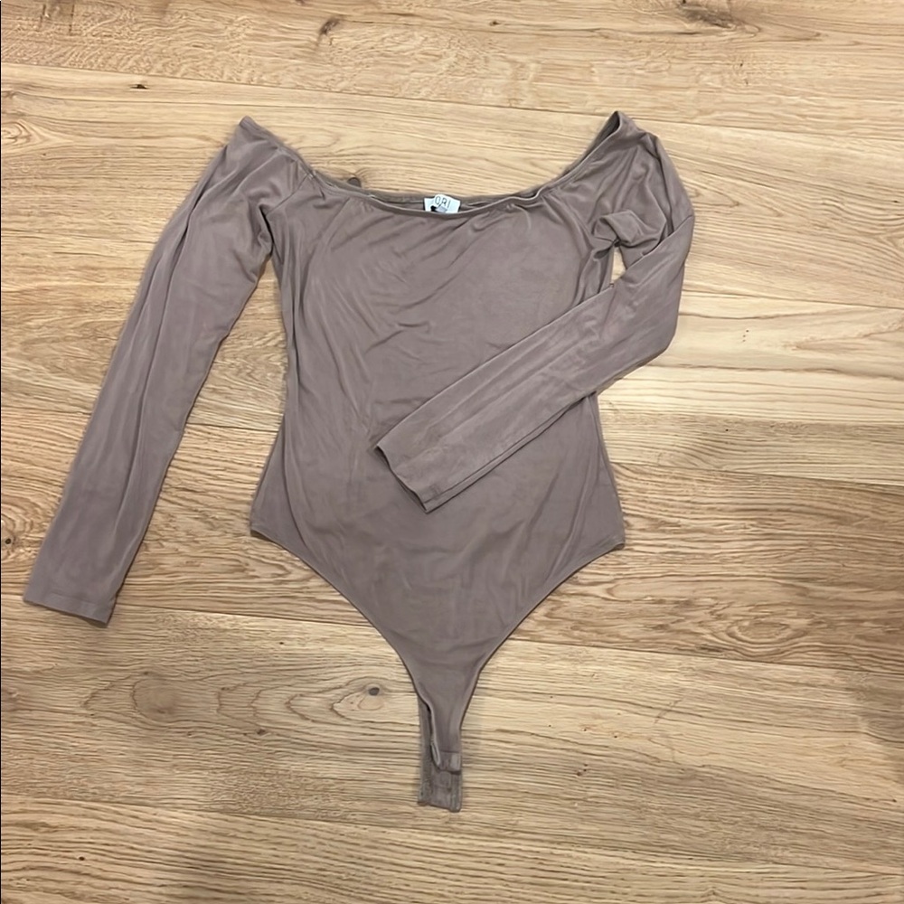 Tobi Taupe Long Sleeve Bodysuit
